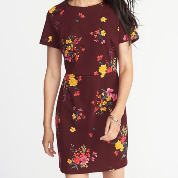 Old Navy Dresses & Skirts - Old Navy Ponté Knot Sheath Dress